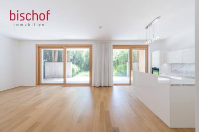 Großzügige 3 Zimmer-Wohnung mit überdachter Terrasse und Gartenanteil