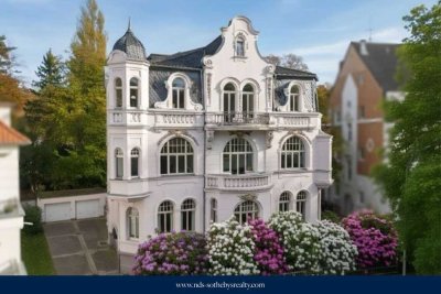 Bel Etage in exklusiver denkmalgeschützter Stadtvilla in Hannover-Waldhausen