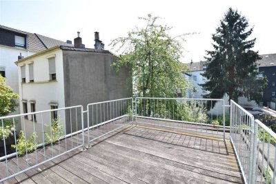 Große Terrasse! Gepflegtes Apartment mit EBK in spitzen Lage