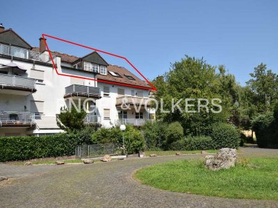 Sonnendurchflutete, großzügige  Dreizimmerwohnung mit zwei Balkons