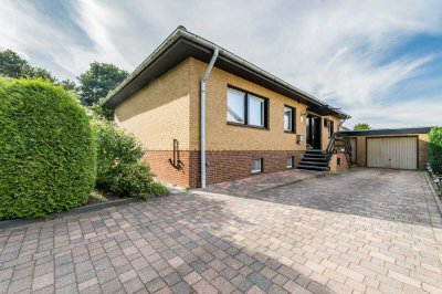 Geestland-Debstedt // Gepflegter, vollunterkellerter Bungalow sucht neuen Eigentümer