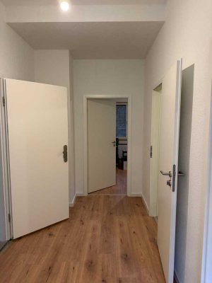 Kernsanierte Erdgeschosswohnung mit Garten und Küche nähe Uni