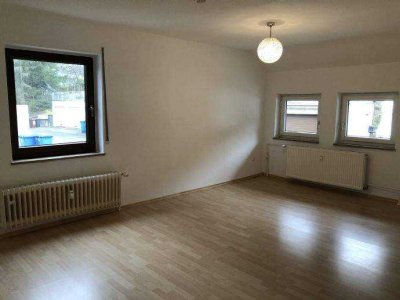 3 Zimmer Wohnung mit Einbauküche in Höchberg