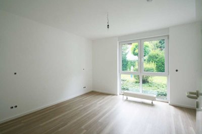 TOP: Erdgeschoss-Gartenwohnung im gepflegten Anwesen in Hösel, gehobene Ausstattung - mit Tiefgarage