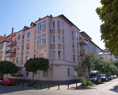 Schöne 3-Zi-Wohnung mit Balkon und neuer Einbauküche in Braunschweig, citynah