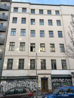 Renovierungsbedürftige 3 Zimmmer-Wohnung mit Potzential im Wrangelkiez!