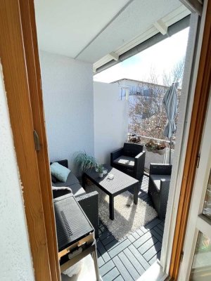 Haunstetten "Attraktive 2 ZKB Wohnung" Südbalkon, Helle Räume;
TOP Infrastruktur; nahe B17