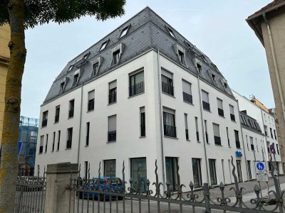 ++ Helle 2 ZKBLoggia  im 3.OG in LD/Zentrum - ca. 60 m zum Marktplatz! ++