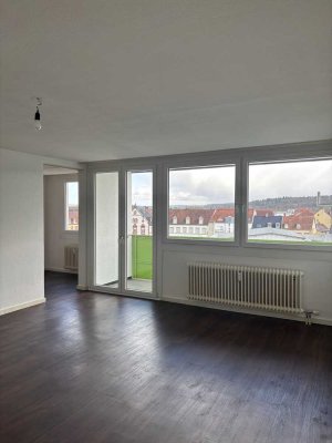 Helle , gut geschnittene 3-Zimmer Wohnung mit Balkon im 3. OG in Kaiserslautern Innenstadt
