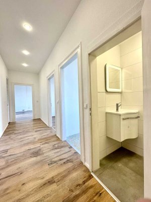 Großzügige, frisch renovierte 3-Zimmer Wohnung mit neuem Bad in guter Lage