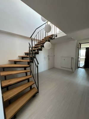 Karlsruhe-Oststadt – Wohnung mit großer Dachterrasse (90 m²) | Penthouse am Durlacher Tor & KIT