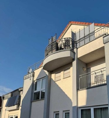 Exklusive 3-Raum-Penthouse-Wohnung mit gehobener Innenausstattung mit EBK, Klima und Kamin in Mainz