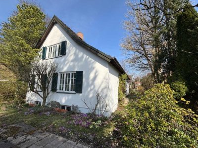 Einfamilienhaus auf großem, gut geschnittenen Grundstück