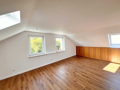 Gadderbaum - Hochwertige, sanierte 2 Zimmer: Wohnküche + Schlafzimmer + Bad + am Wald