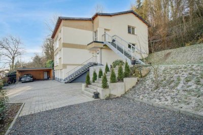 Zweifamilienhaus mit Büro saniert im Zentrum Energieklasse A provisionsfrei
