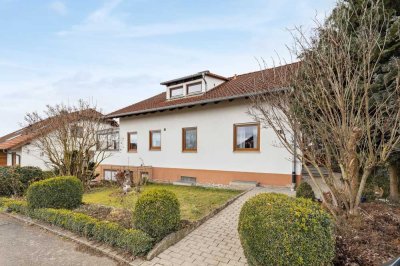 Schönes freistehendes Einfamilienhaus mit Einliegerwohnung in Mötzingen