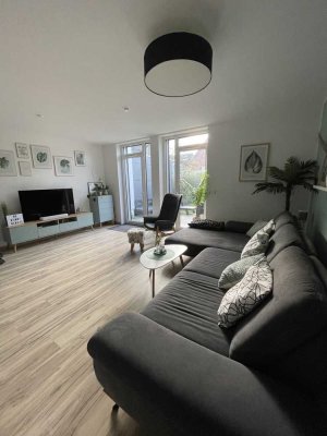 Modernes Reihenmittelhaus mit Garten und Carport in ruhiger Wohnlage