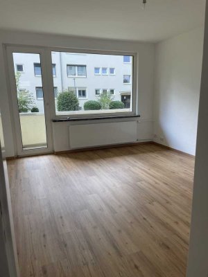 Ansprechende 2-Zimmer-Hochparterre-Wohnung mit Balkon in Hannover