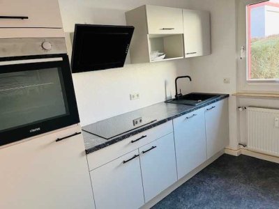 Erstbezug nach Sanierung: attraktive 2-Zimmer-Wohnung in Steinbach