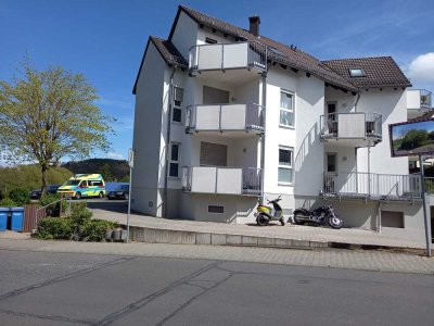 Geschmackvolle, gepflegte 1-Zimmer-Wohnung mit Balkon und EBK in Taunusstein