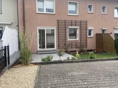 Aufwändig modernisierte EG Wohn. mit gehobenen . Innenausstattung und Terrasse in Hattingen