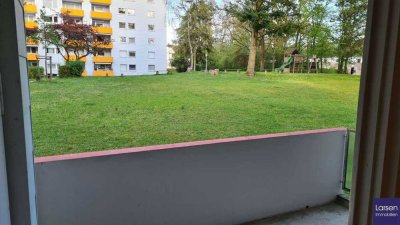 Im beliebten Regensburger Westen wartet diese charmante 1-Zimmer-Wohnung im Erdgeschoss auf Sie