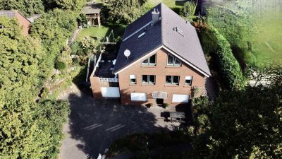 Geräumiges Mehrfamilienhaus mit zwei Ferienwohnungen im Erdgeschoss