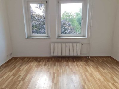 Gepflegte 2-Zimmer-Wohnung im 2.Obergeschoss zu vermieten!
