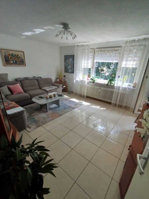 Helle 3-Zimmer-Wohnung in ruhiger Lage - Huchting - WG-geeignet