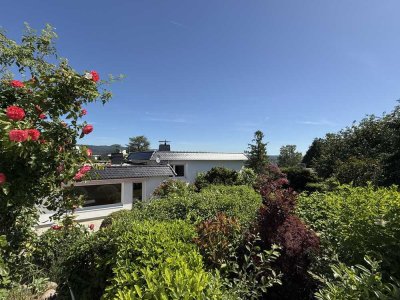 EIN TRAUMHAUS FÜR GARTEN- UND HUNDELIEBHABER IN TOPLAGE VON WI-KOHLHECK