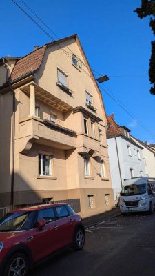 Helle 3,5-Zimmer-Wohnung mit Balkon & Blick ins Grüne in ruhiger Lage in Stuttgart-Hedelfingen