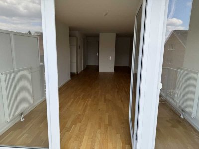 Erstbezug nach Sanierung mit Balkon und EBK: Exklusive 2-Zimmer-Wohnung mit geh. Innenausstattung