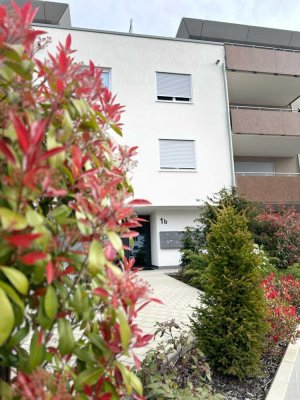 Schöne 3 Zimmer Dachgeschoss- Wohnung