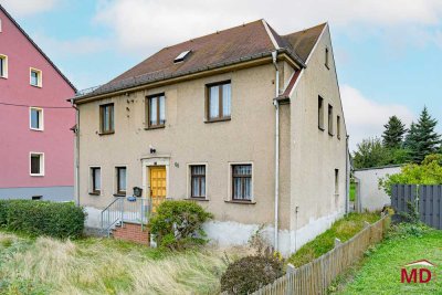 Großes Einfamilienhaus in guter Lage mit viel Potential zum Um- und Ausbau