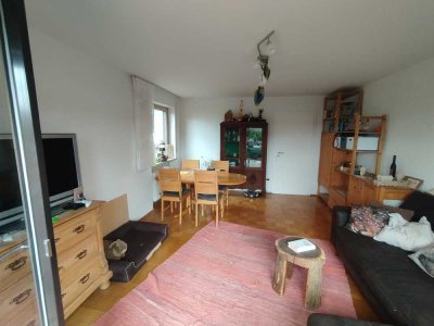 3 Zimmer Wohnung zur Miete: Terrasse Außenfläche hochparterre ruhige Lage