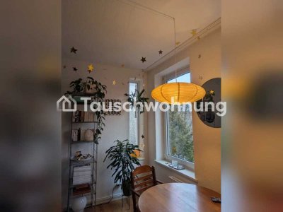 Tauschwohnung: Tauschen 2 Zimmer Altbau mit Balkon gegen 3 Zimmer