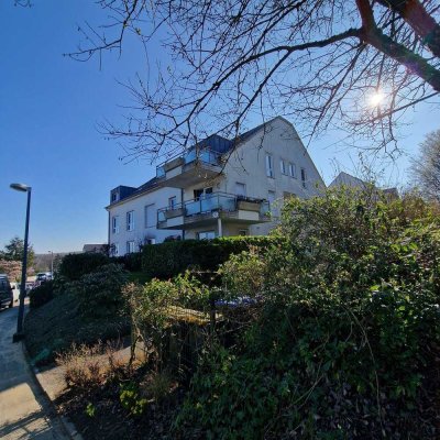 Traumhaft schöne Maisonette Wohnung mit unglaublichem Fernblick in Top Lage am Freudenberg !