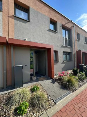 Modernes Reihenmittelhaus mit Garten & Carport in zentraler und ruhiger Lage in Wennigsen