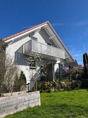 Junges, modernes und freistehendes Einfamilienhaus in schöner Wohnlage
