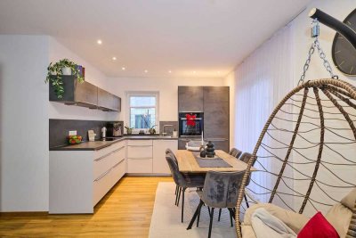 Ihr neues Terrassen-Paradies: Hochwertige Gartenwohnung mit Fußbodenheizung & Design-Küche