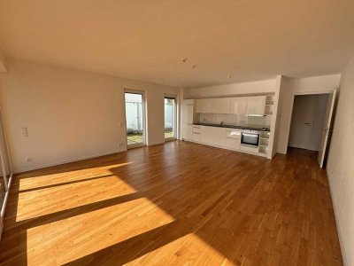 TOP Moderne 2-Zimmer-Wohnung in Essen-Bredeney mit 2 Balkonen, Terrasse & TG-Stellplatz
