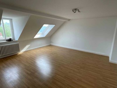 3 Zimmer in der 4. Etage ; Wiesenstr. 79