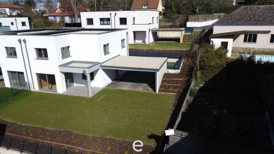Stilvolle Doppelhaushälfte in traumhafter Lage in Leonding