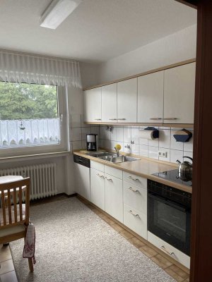 Helle 3,5-Z.,Wohng.m.Balkon 1. OG, 78 qm, RE-Hillerheide ruhige Nebenstraße