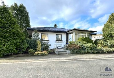 Attraktiver Bungalow mit Einliegerwohnung und traumhaften Blick ins Grüne