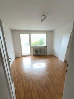 Helle 3-Zimmerwohnung im MFH mit Fahrstuhl