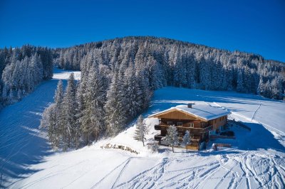 Exklusive Immobilienanzeige – Traumhaftes Anwesen in Alleinlage mit Ski-In/Ski-Out*