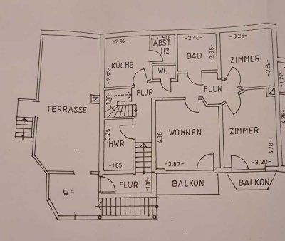 Erstbezug nach Sanierung mit Balkon und EBK: Schöne 6-Zimmer-Wohnung mit geh. Innenausstattung
