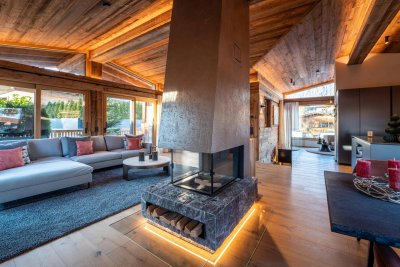 Alpines Luxus-Chalet mit moderner Eleganz (06573)