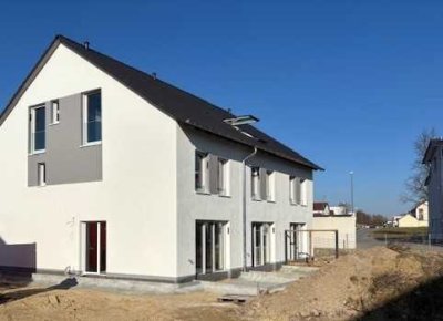 Familienfreundliche Neubauten in Schwabmünchen – Sichern Sie sich eines der letzten 3 Häuser!